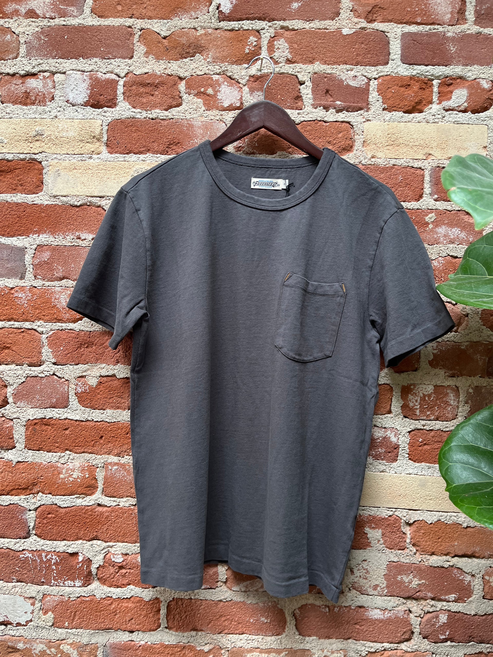 13oz Pocket T Shirt Midnight – TENDREL
